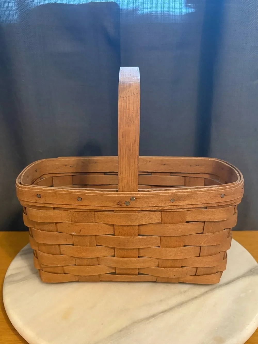 Longaberger small handwoven wodden basket 1986